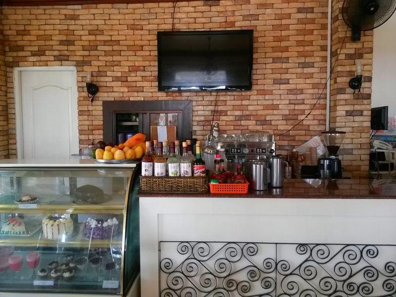 罗哈斯城 Veronica酒店 外观 照片